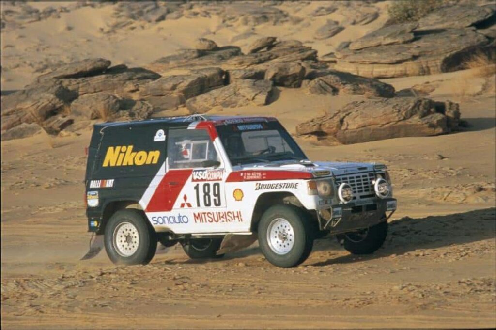 1985pajero ScaleWidthWzEwNjRd