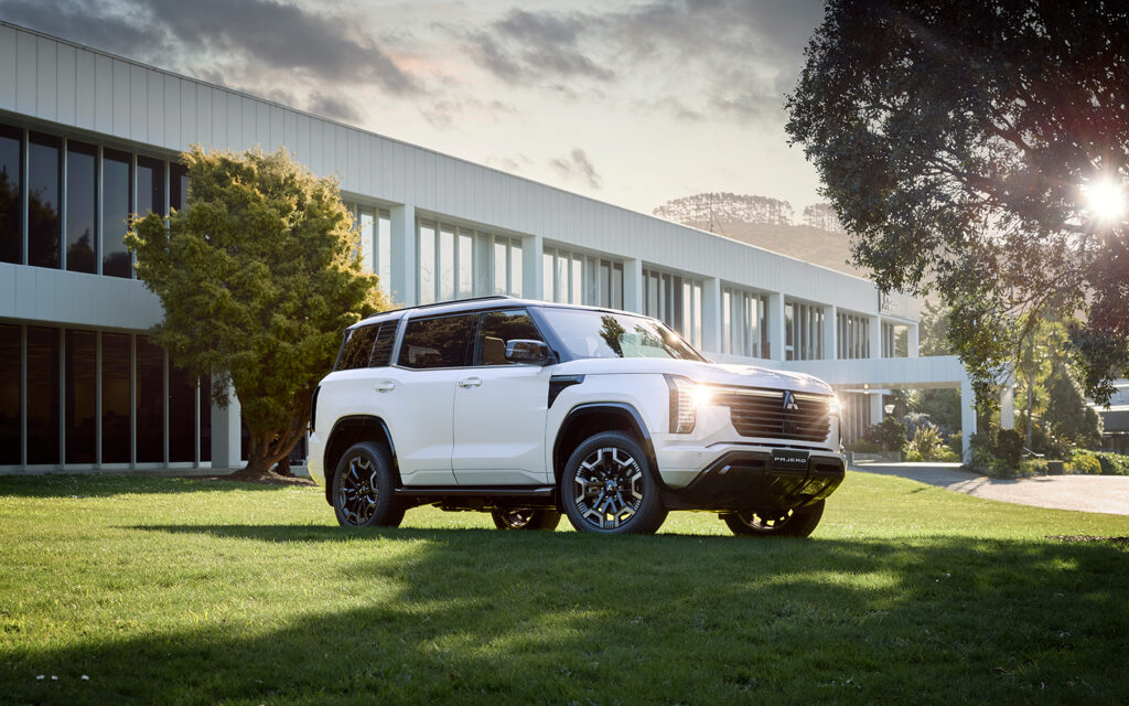 pajero page hero